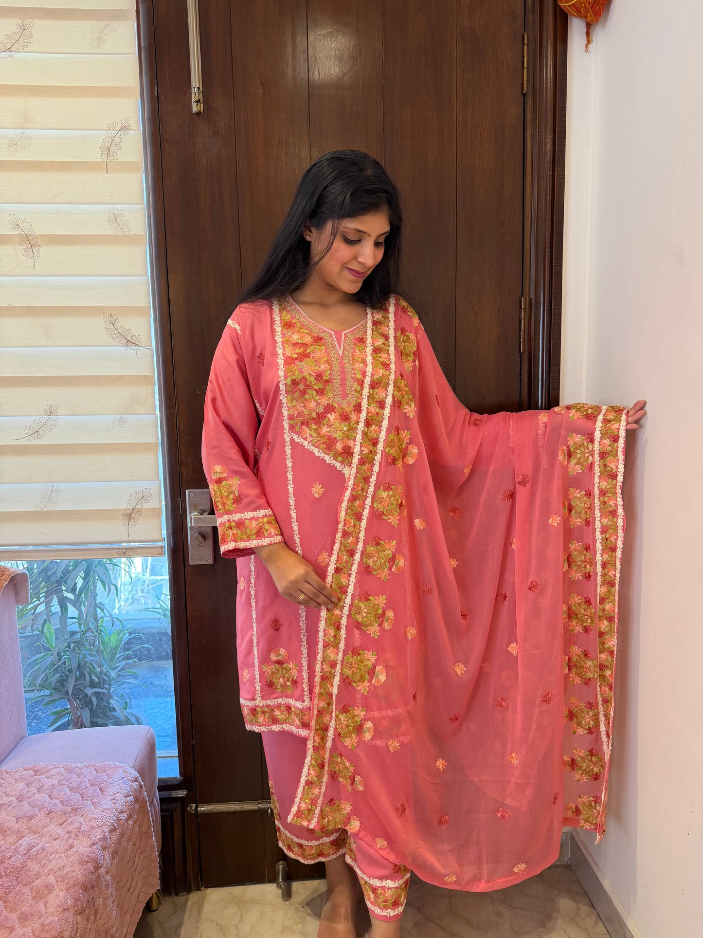 Designer Aari Embroidered Suit Set for Women – 3 Piece Kurta, Pant & Dupatta