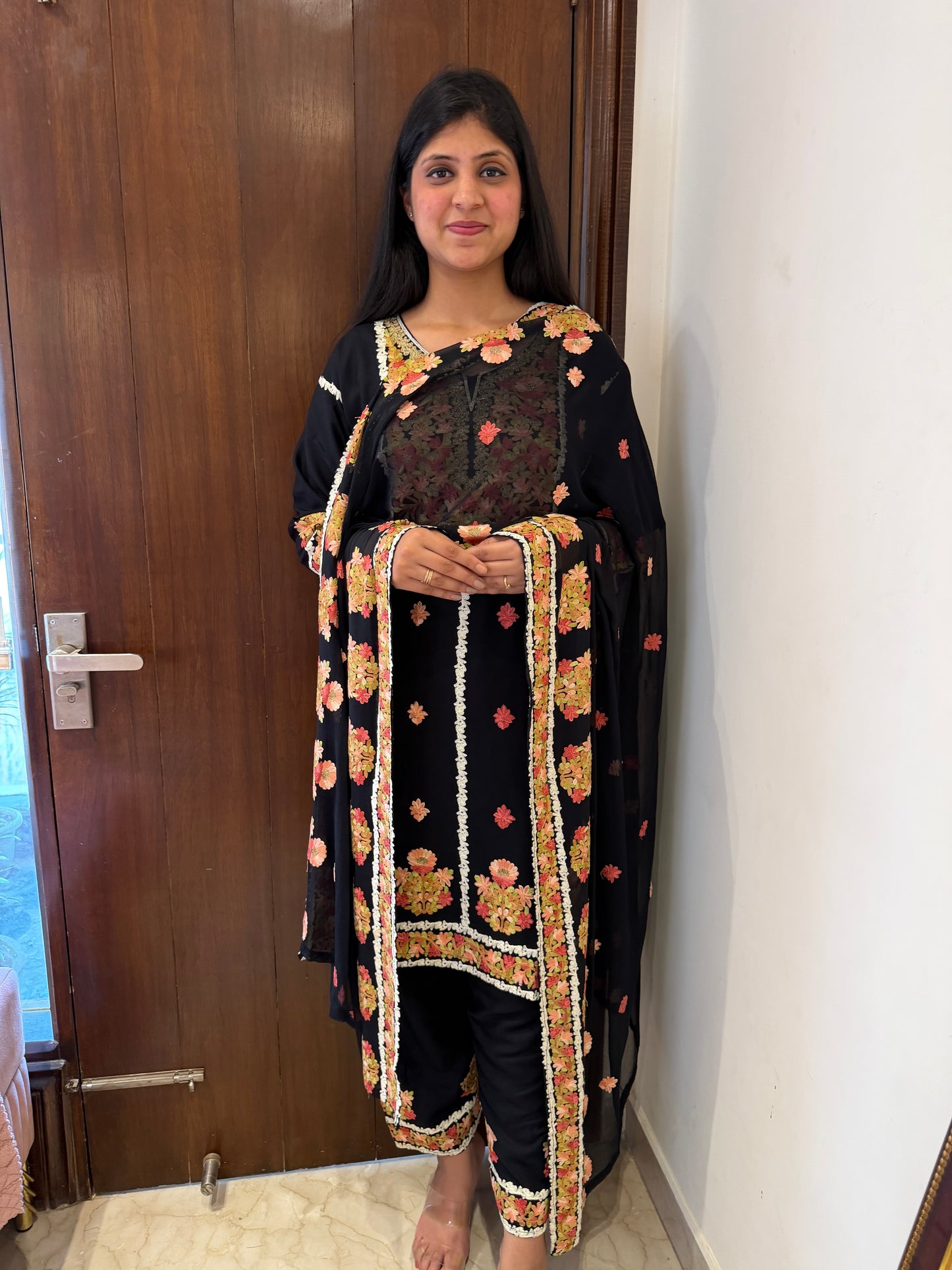 Designer Aari Embroidered Suit Set for Women – 3 Piece Kurta, Pant & Dupatta