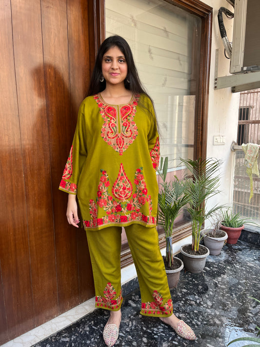 Pure cashmillon hand embroidered aari work coord set