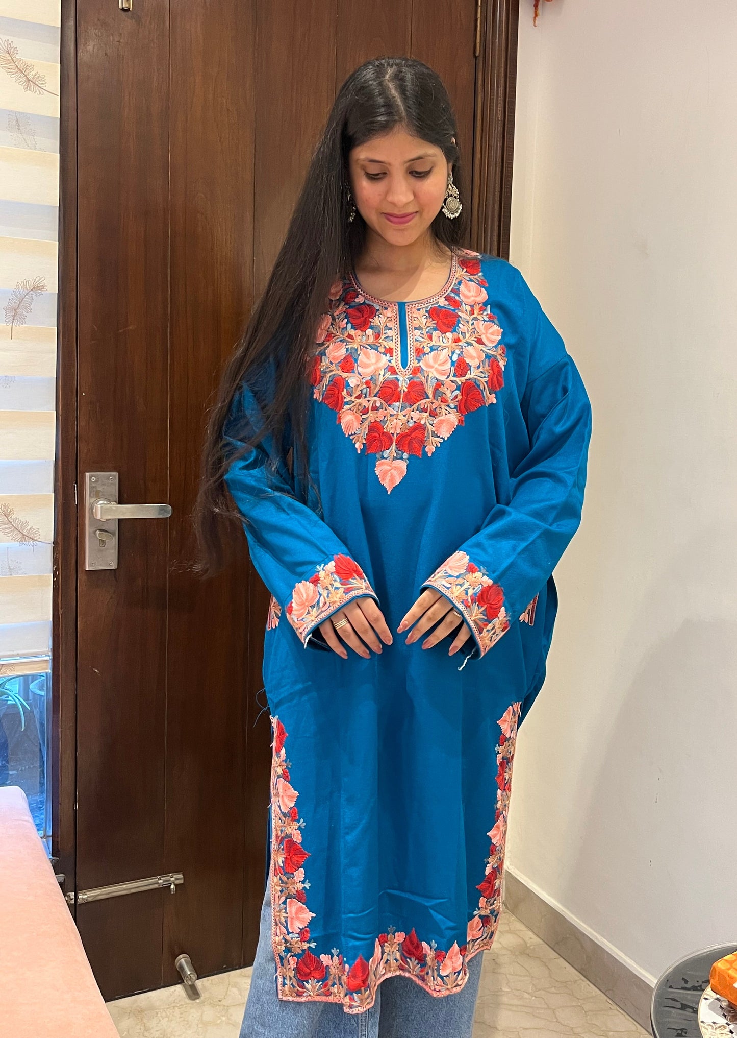 Kashmiri hand embroidered phiran