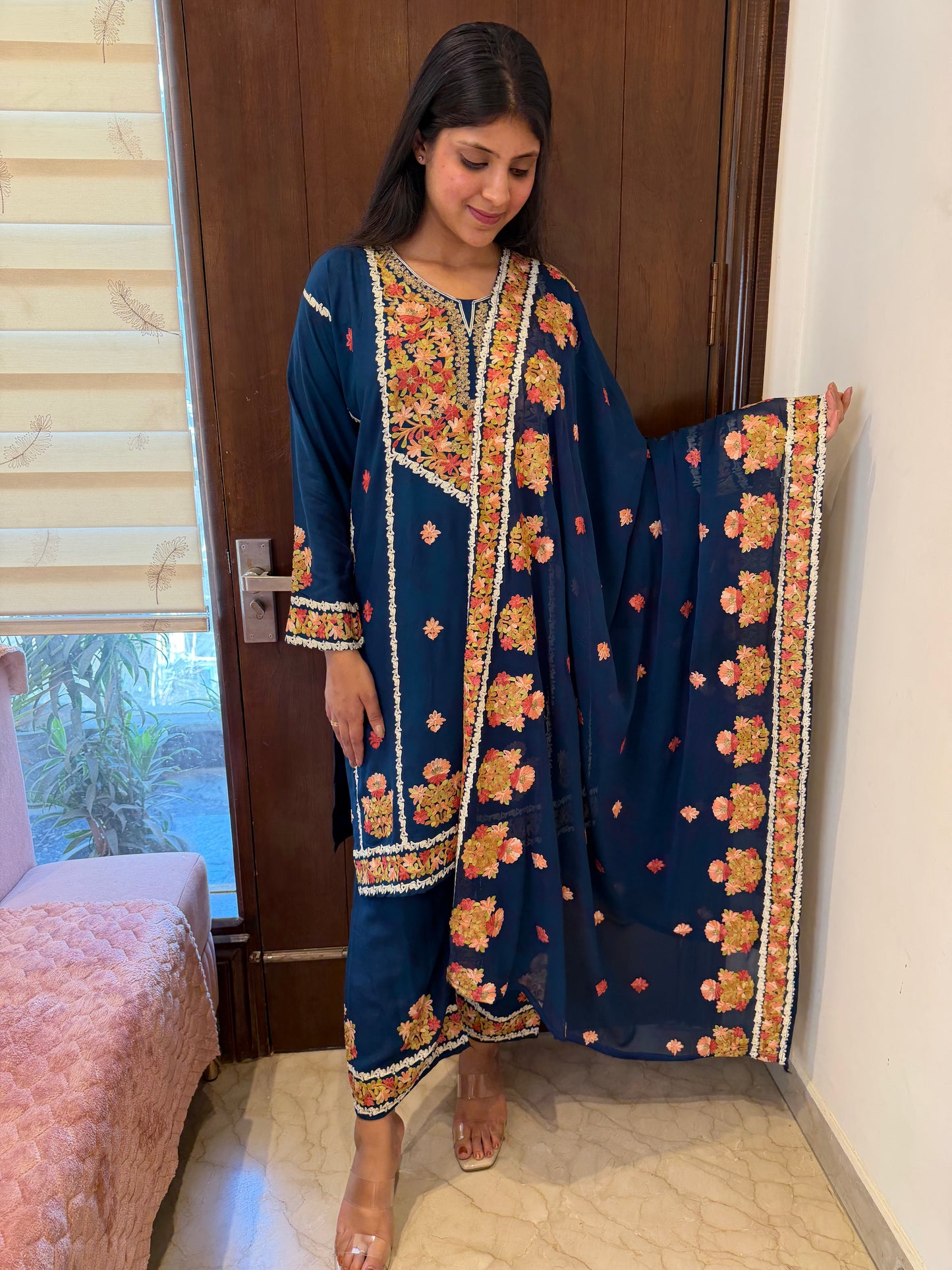 Designer Aari Embroidered Suit Set for Women – 3 Piece Kurta, Pant & Dupatta