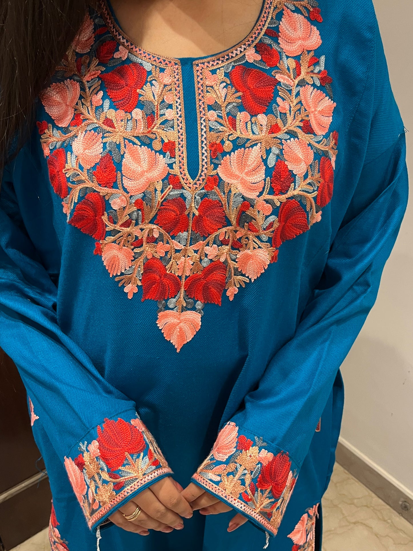 Kashmiri hand embroidered phiran